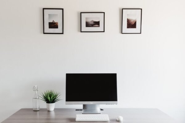 Minimalistische werkplek
